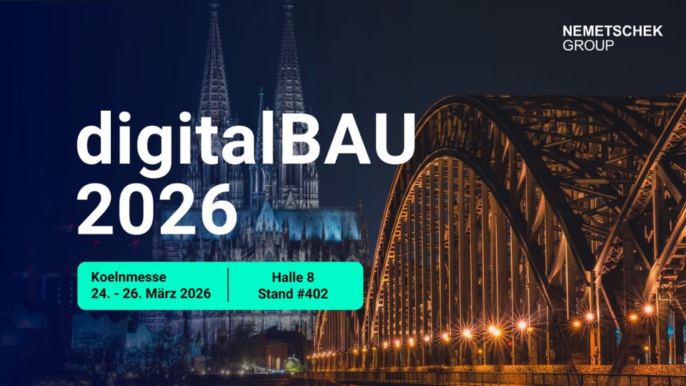 Nächtliche Brücke am Kölner Dom mit Schrift im Vordergrund 